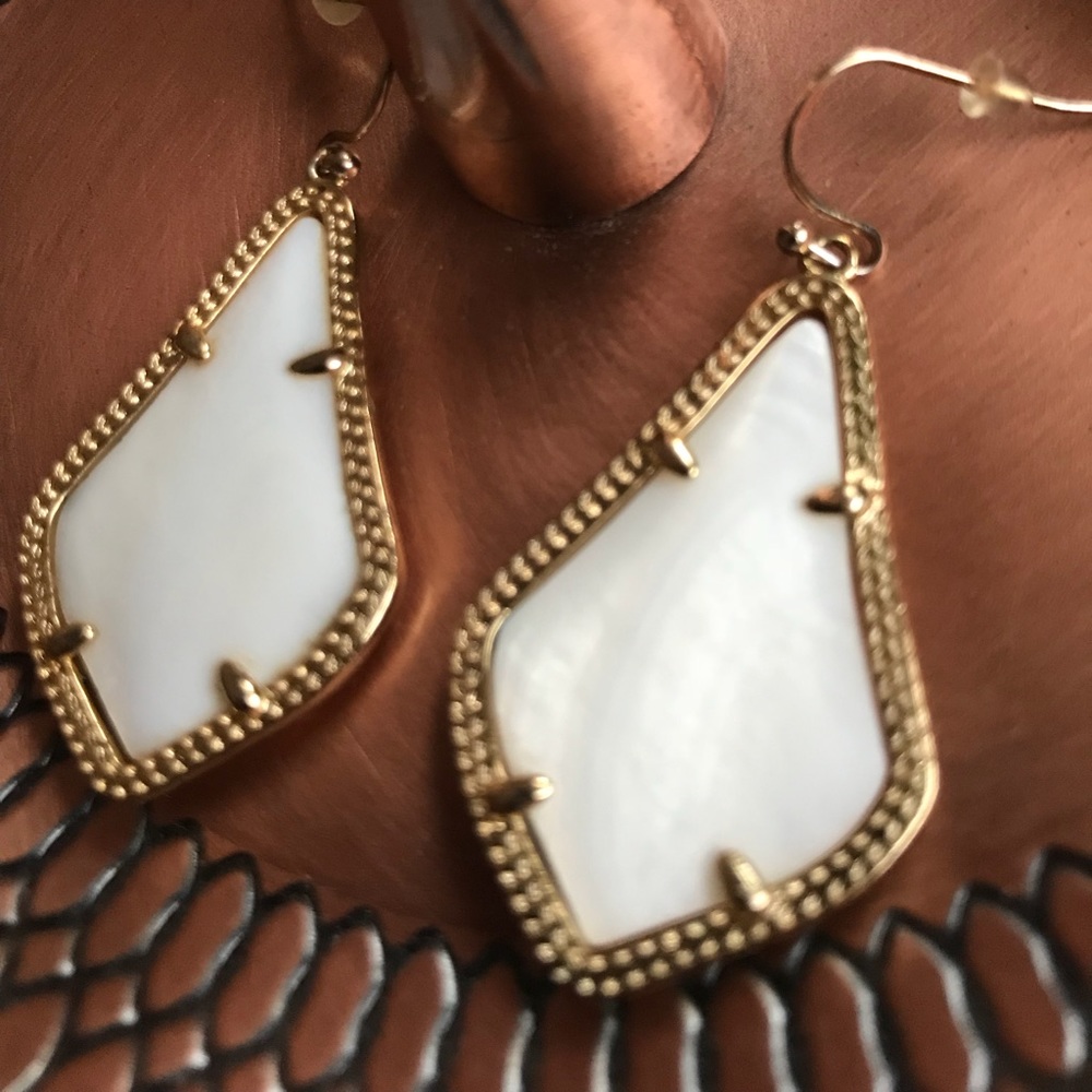 New Alex Gold Earrings in White Mother of Pearl